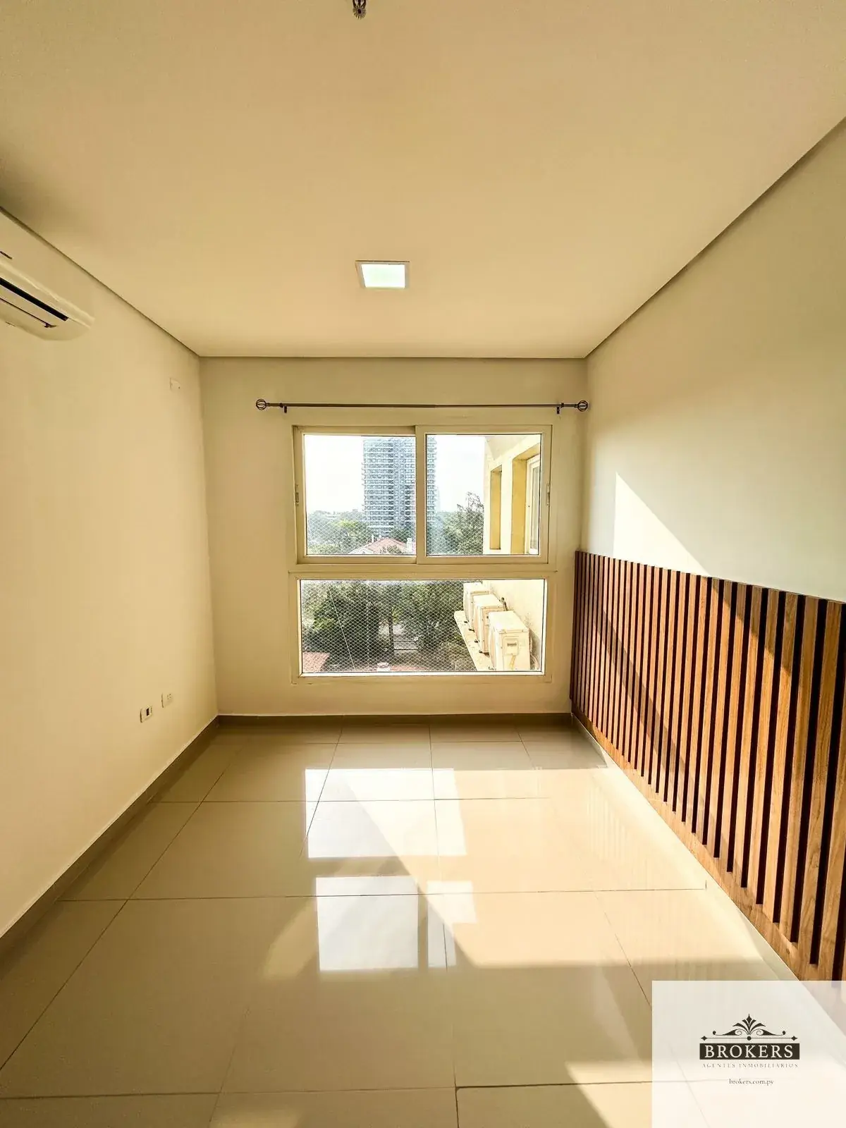 Departamento de 1 dormitorio en Venta en Santisima Trinidad, Asunción - Image 7