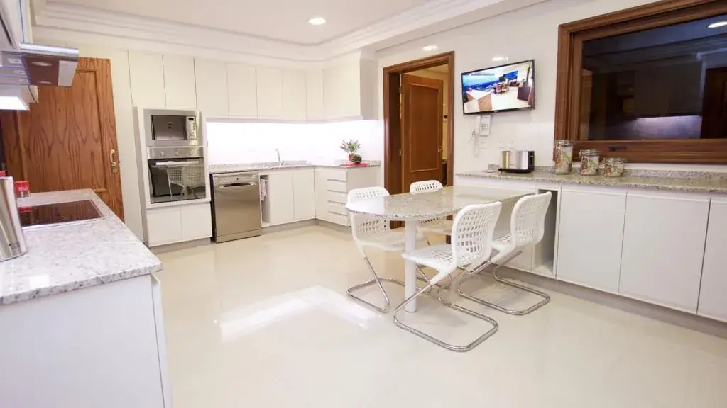 Departamento de 3 dormitorios en Venta en Ycuá Satí, Asunción - Image 16