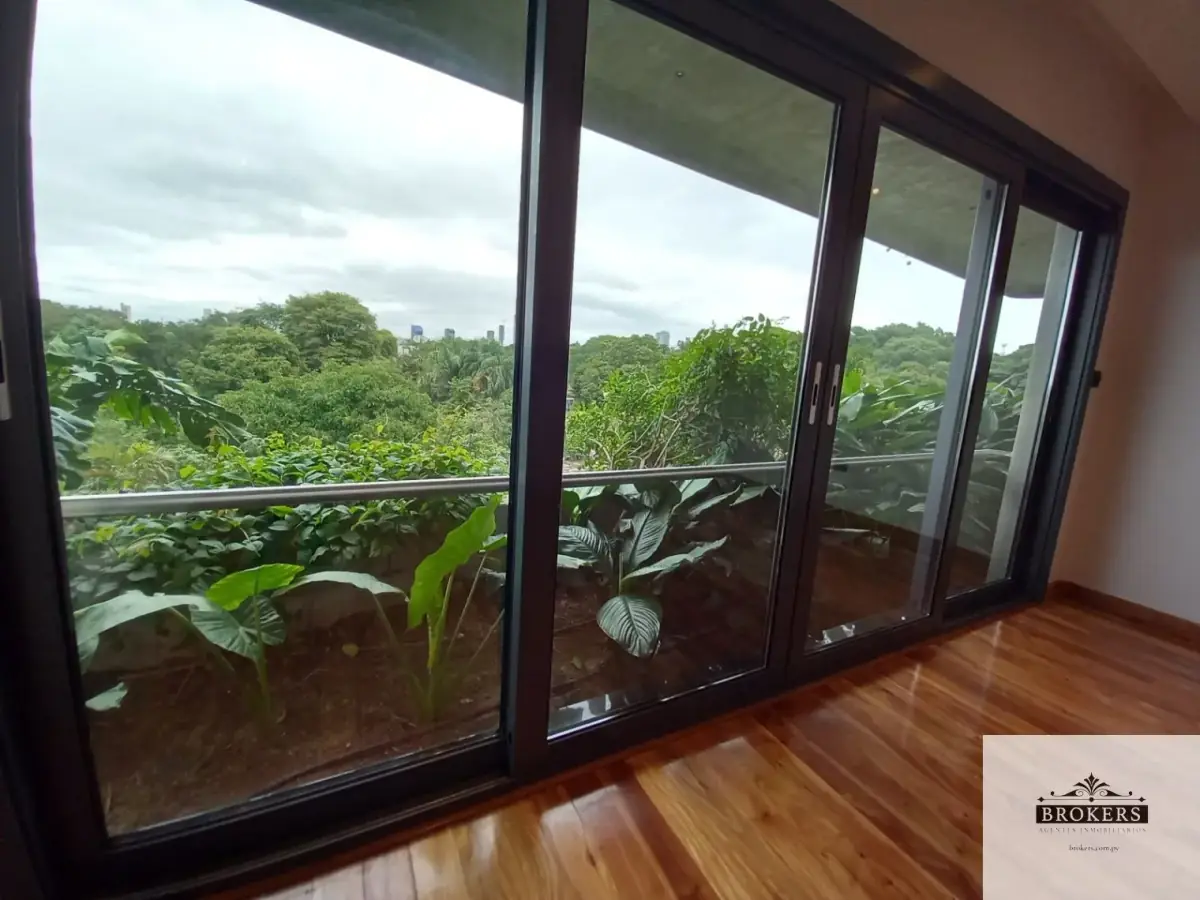 2-Bedroom Apartment for Rent in Madame Lynch, Asunción - Image 4