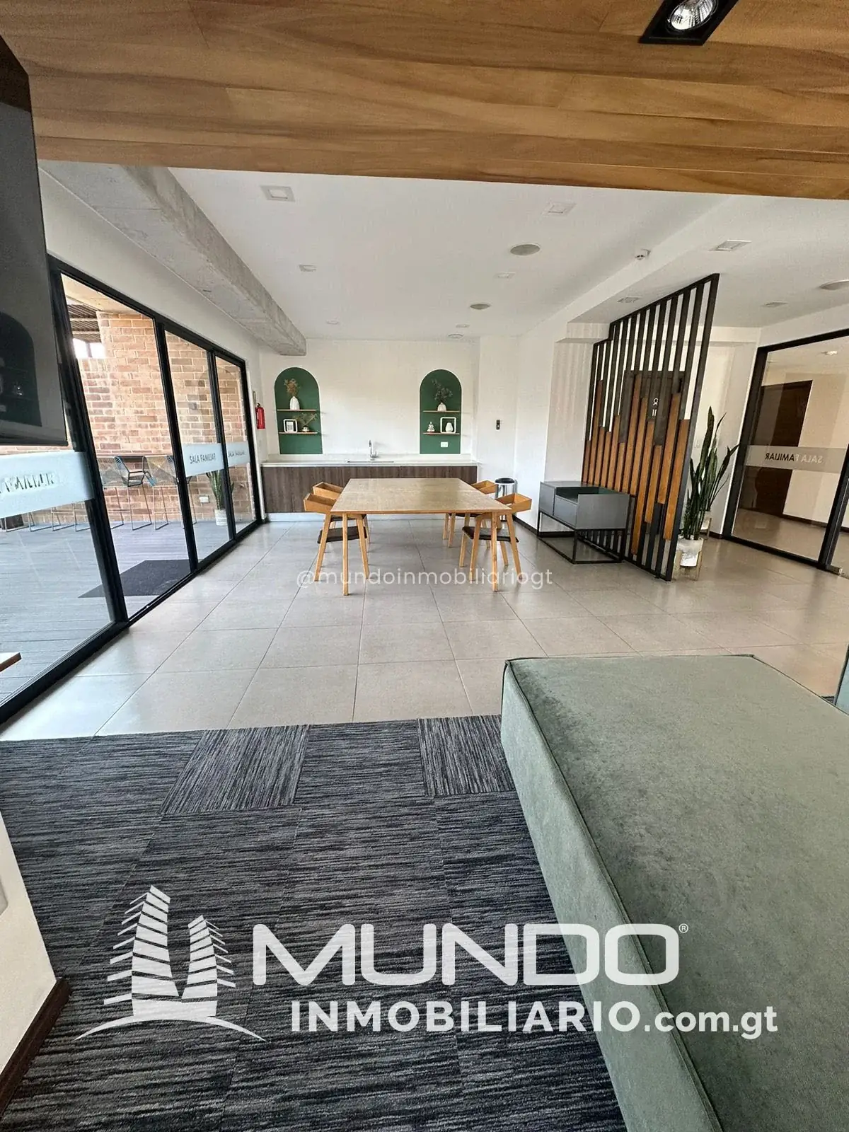 1-Bedroom Furnished Apartment, 50m², for Rent in Zone 10, Guatemala City - Image 2