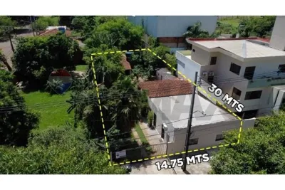 Casa de 4 dormitorios en Venta en Che la Reina, Ciudad del Este