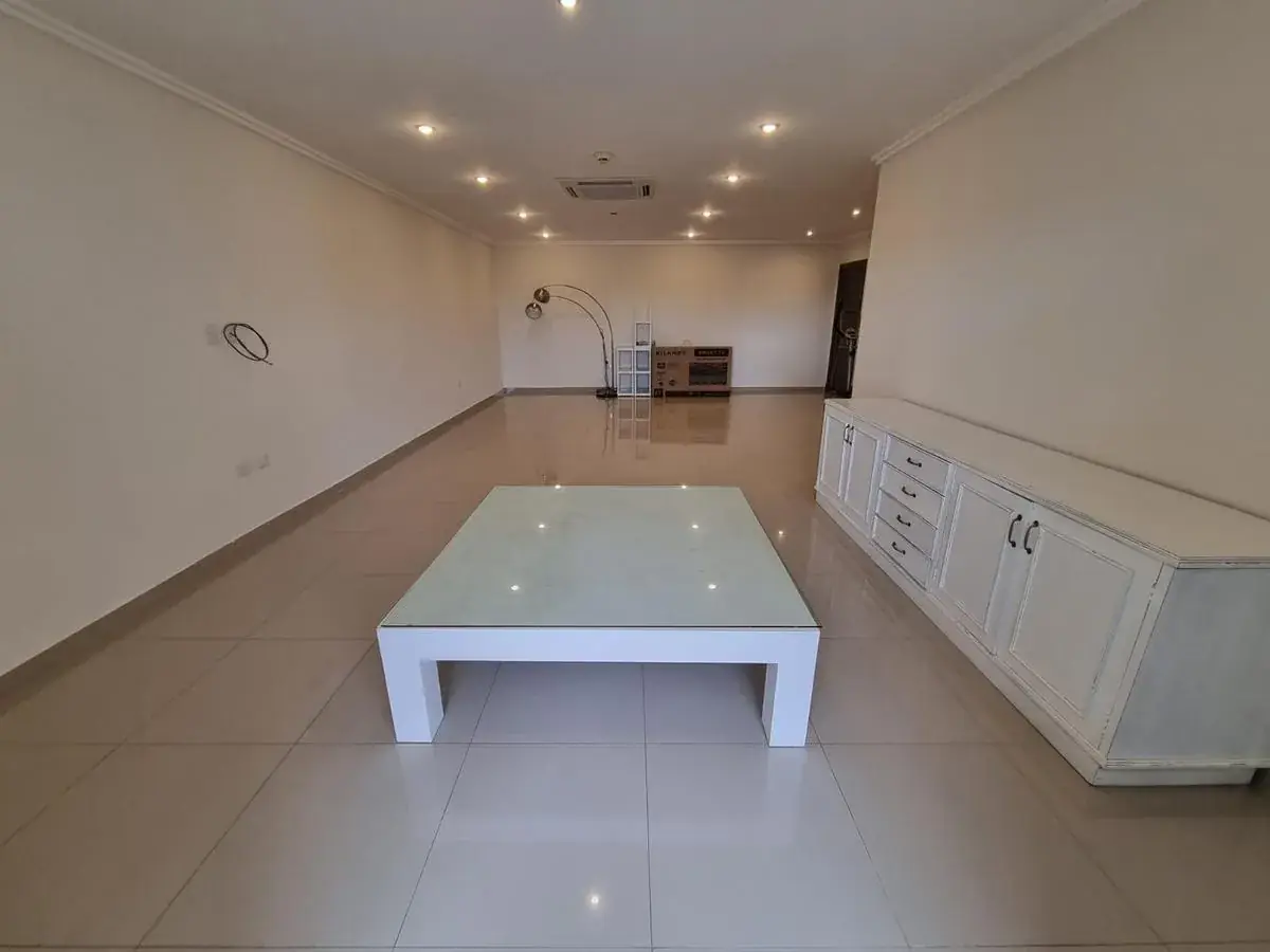 Apartamento de 3 quartos à venda em Carmelitas, Assunção - Image 6