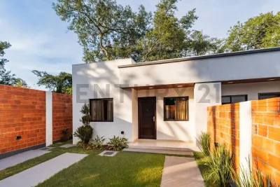 Casa de 3 quartos à venda em Maramburé, Luque