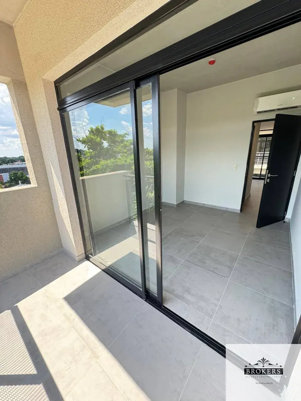 Departamento de 1 dormitorio en Venta en Laguna Grande, Fernando de la Mora - Image 7