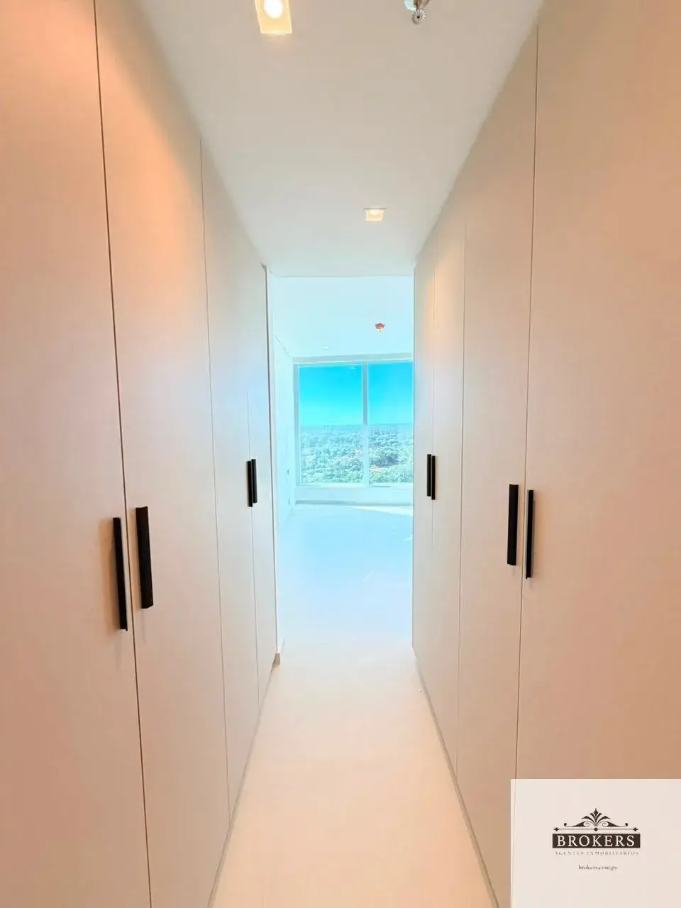 3-Bedroom Apartment for Sale in Mburucuyá, Asunción - Image 15