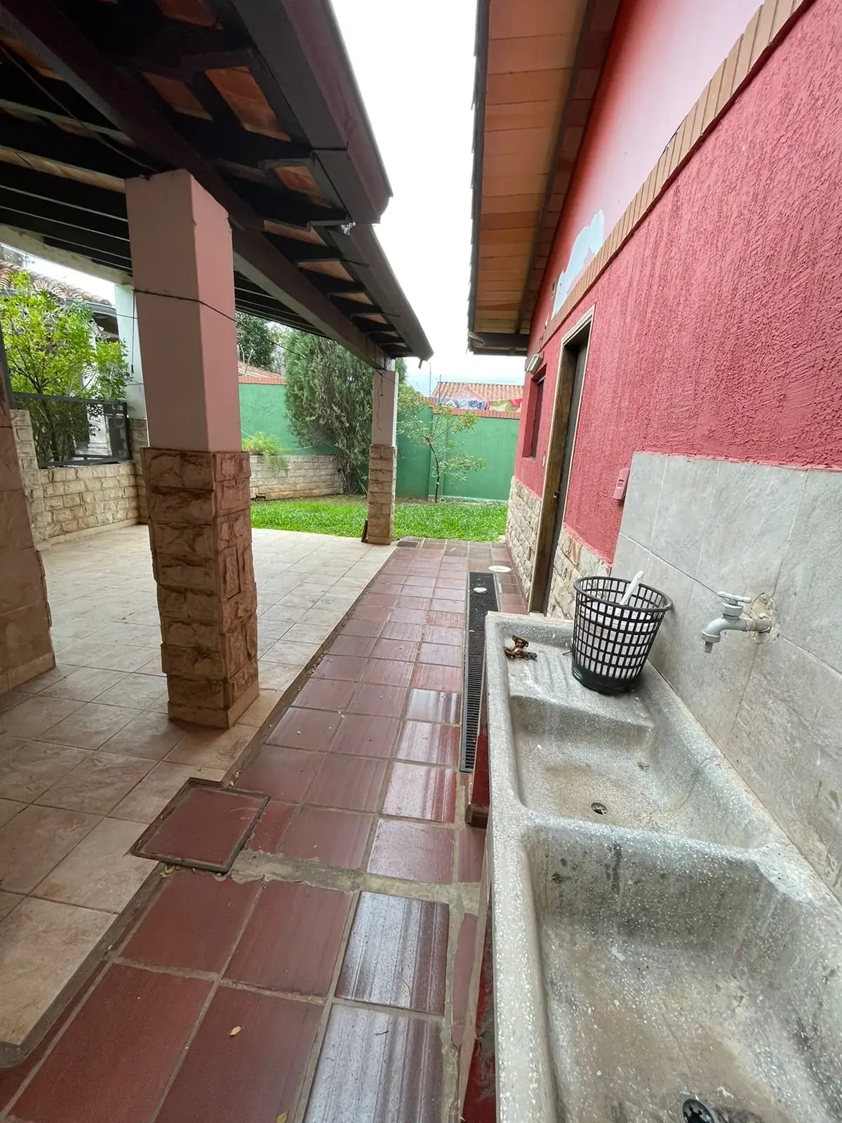 OFERTA! AMPLIA CASA EN BARRIO SANTA MARÍA - Z/ FRIGORÍFICO GUARANÍ - Image 11