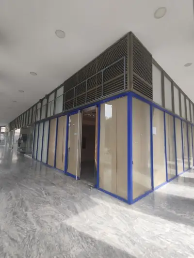 Local comercial en venta, urb. Los Palos Grandes, Torre Cavendes
