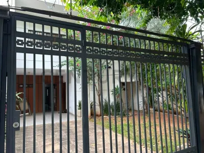 Casa de 2 dormitorios en Venta en Las Lomas (Carmelitas), Asunción