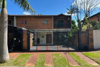 3-Bedroom House for Sale in Tacumbu, Asunción
