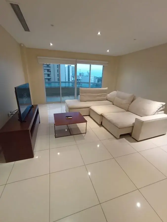 Departamento de 3 dormitorios en Venta en Ycuá Satí, Asunción - Image 3