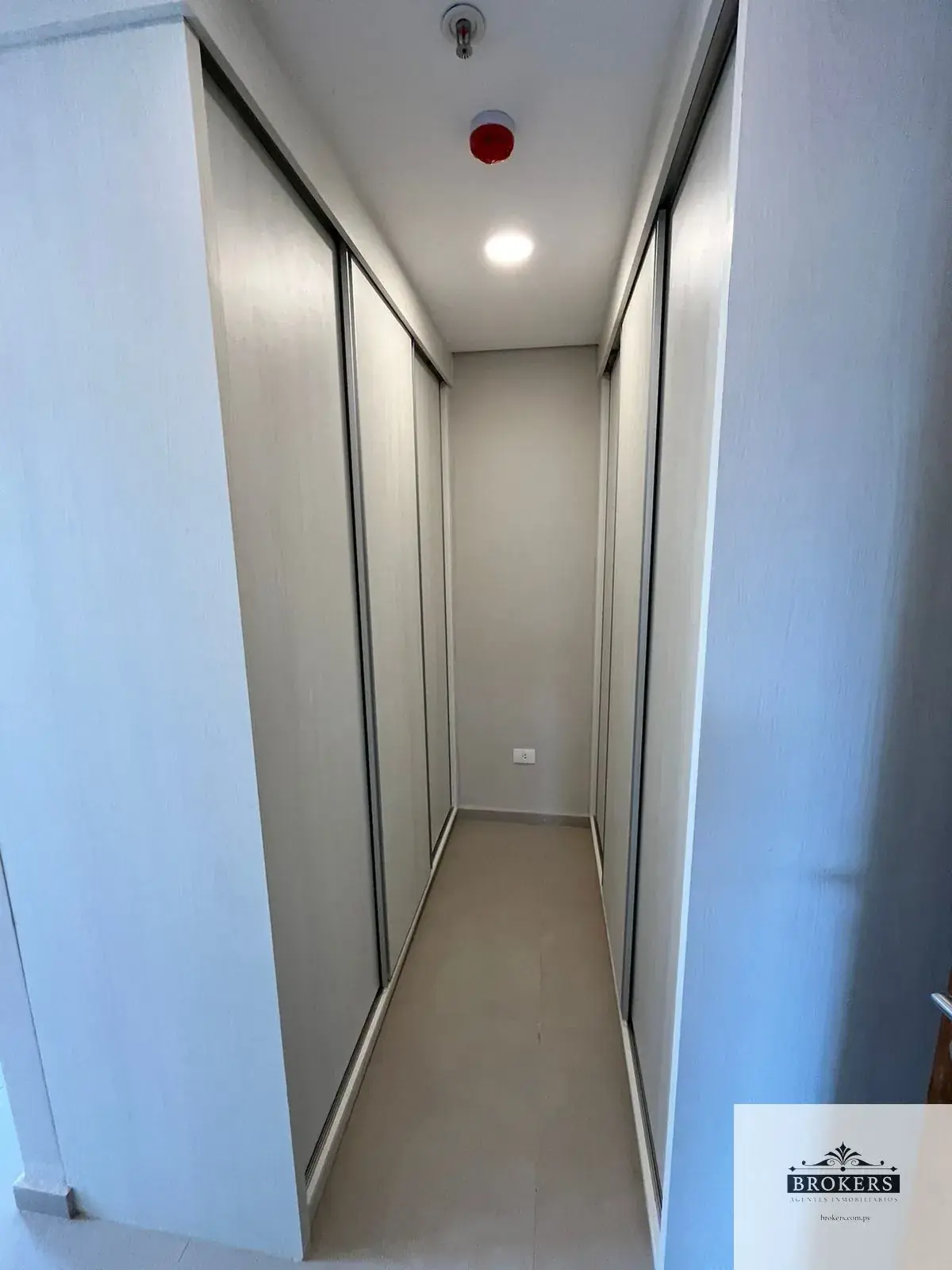 Departamento de 2 dormitorios en Venta en Carmelitas, Asunción - Image 9