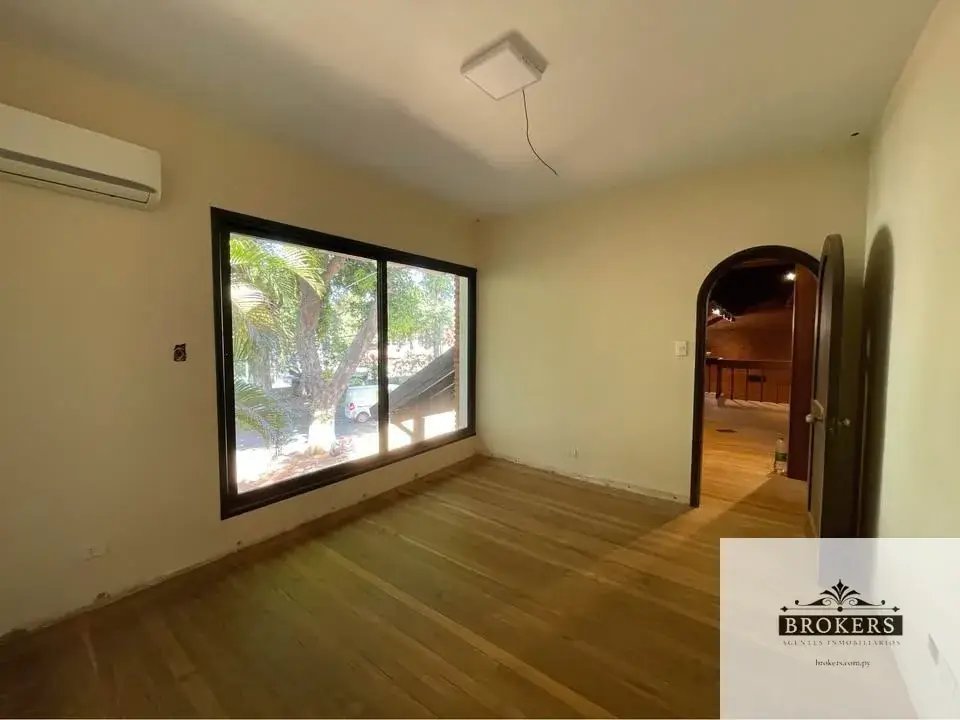 Commercial Space of 452m² for Rent in Recoleta, Asunción - Image 4
