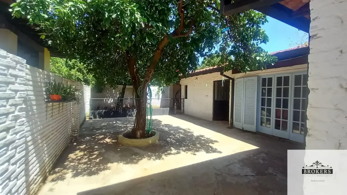 Lote de 350m² à Venda em Terminal, Assunção - Image 6