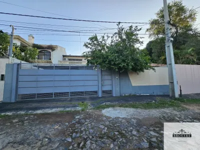 3-Bedroom House for Sale in Santísima Trinidad, Asunción
