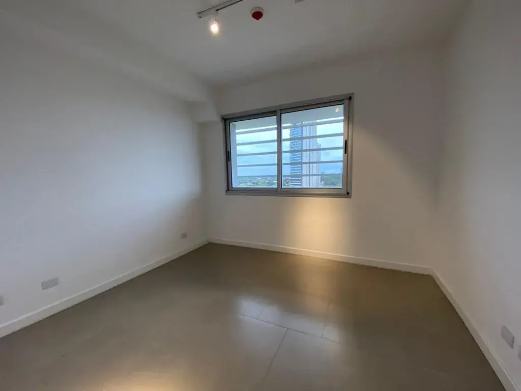 4-Bedroom Apartment for Rent in Mburucuyá, Asunción - Image 17
