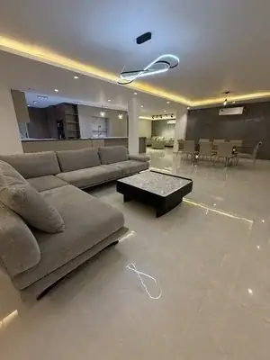 Penthouse en venta, Urb. Las Mercedes, Av. Jalisco, amoblado.