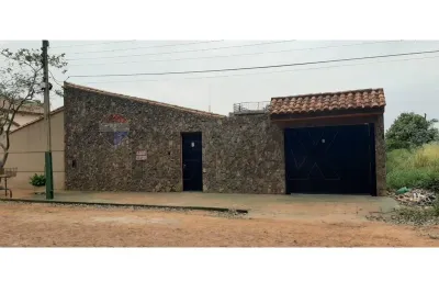 Casa de 5 quartos à venda no Ministério da Agricultura e Pecuária, San Lorenzo