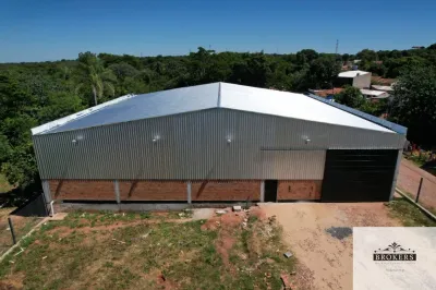 Warehouse of 1,001m² for Sale in San Blas, San Antonio