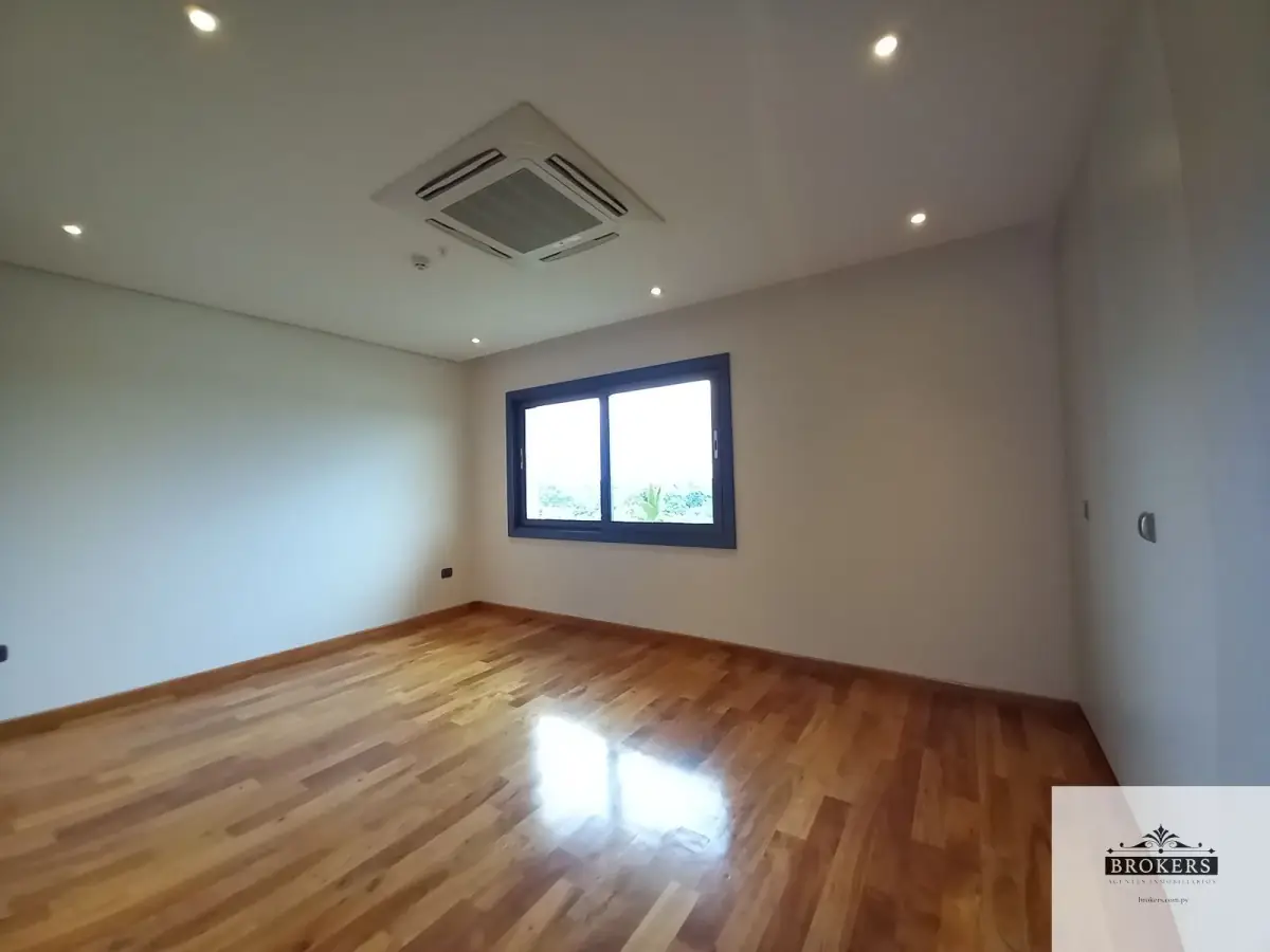 Departamento de 2 dormitorios en Venta en Madame Lynch, Asunción - Image 10
