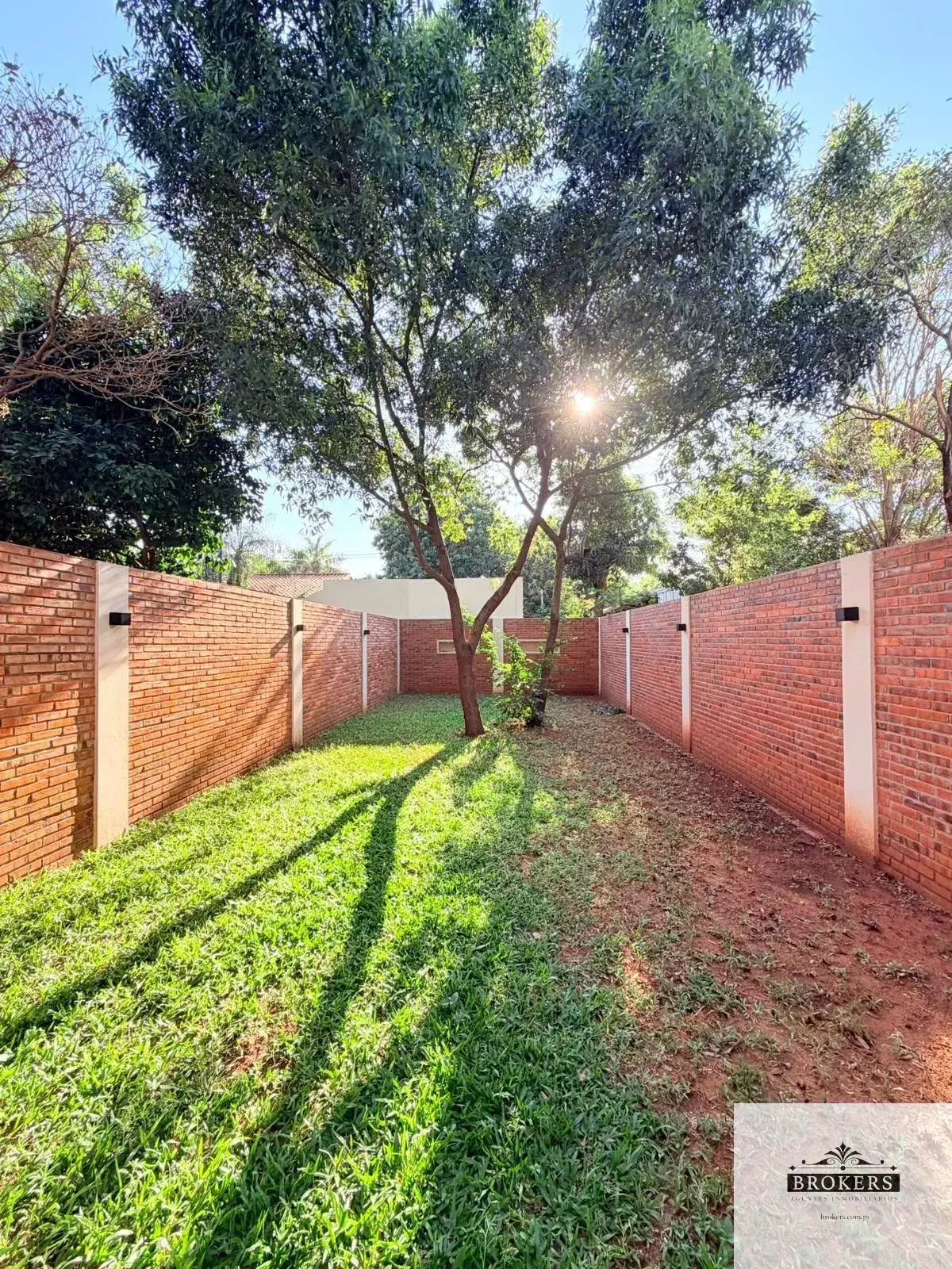 Casa de 3 dormitorios en Venta en Primer Barrio, Luque - Image 9