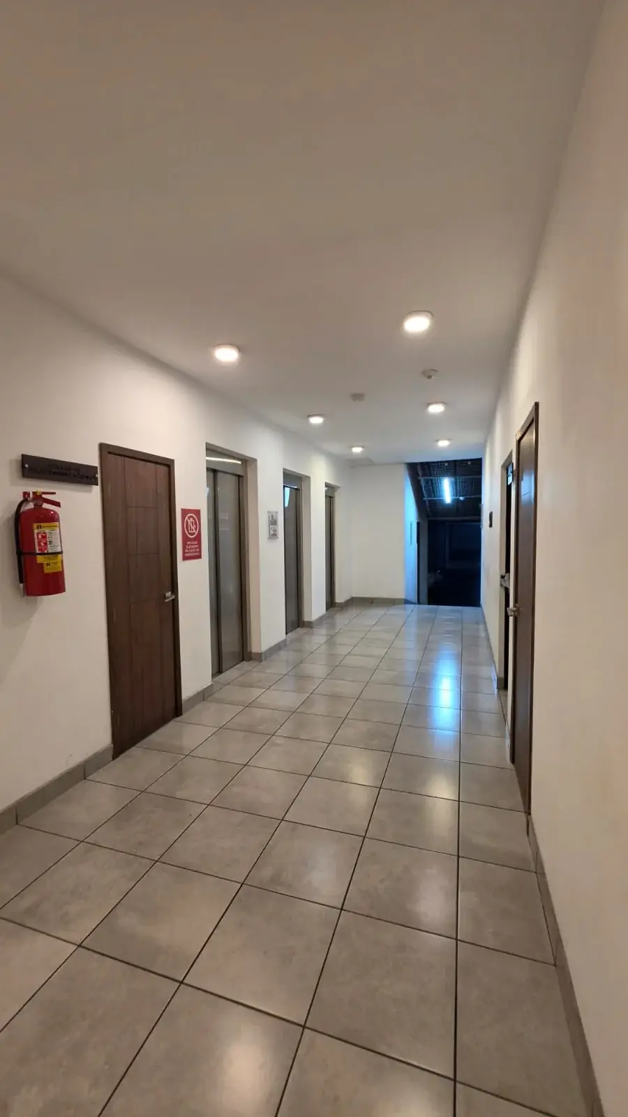 Departamento de 2 dormitorios, 71m², en Venta en Departamento de Guatemala - Image 15
