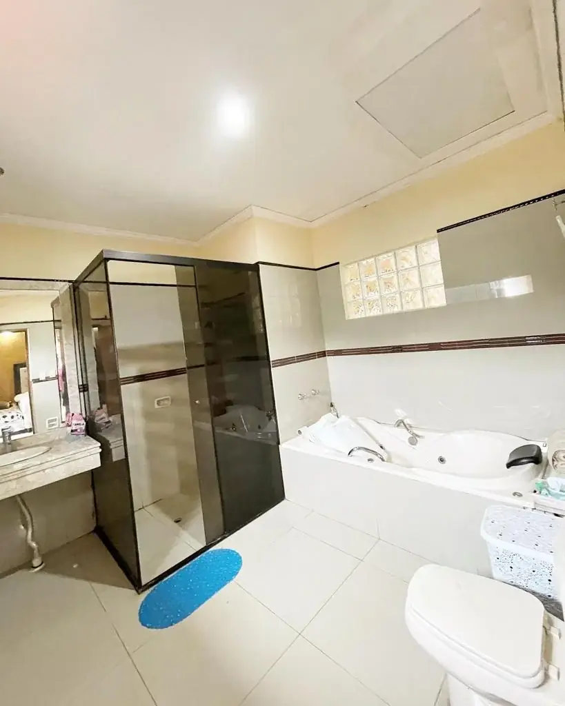 Oferta de residencia con 700m2 de terreno en fdo de la mora - z/ sur - Image 6