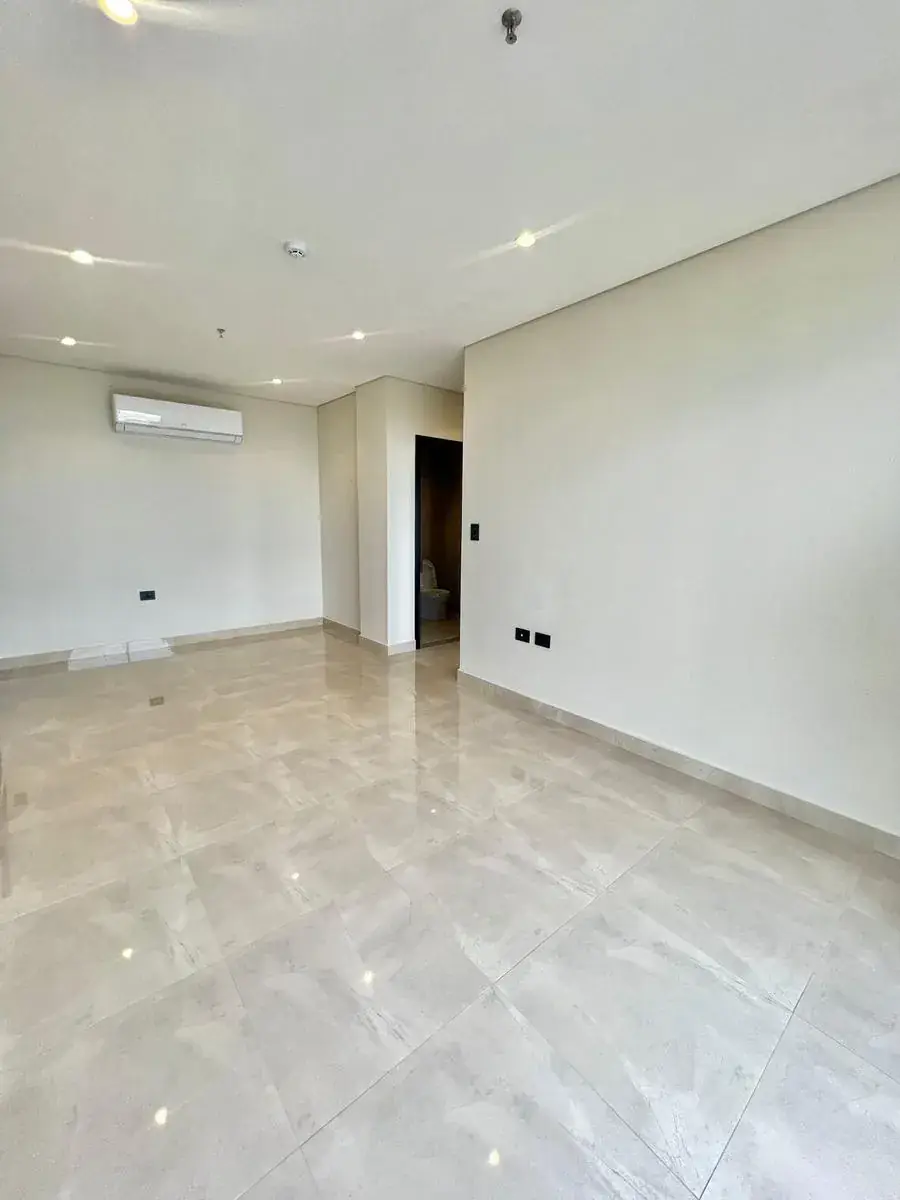 2-Bedroom Apartment for Sale in Carmelitas, Asunción - Image 6