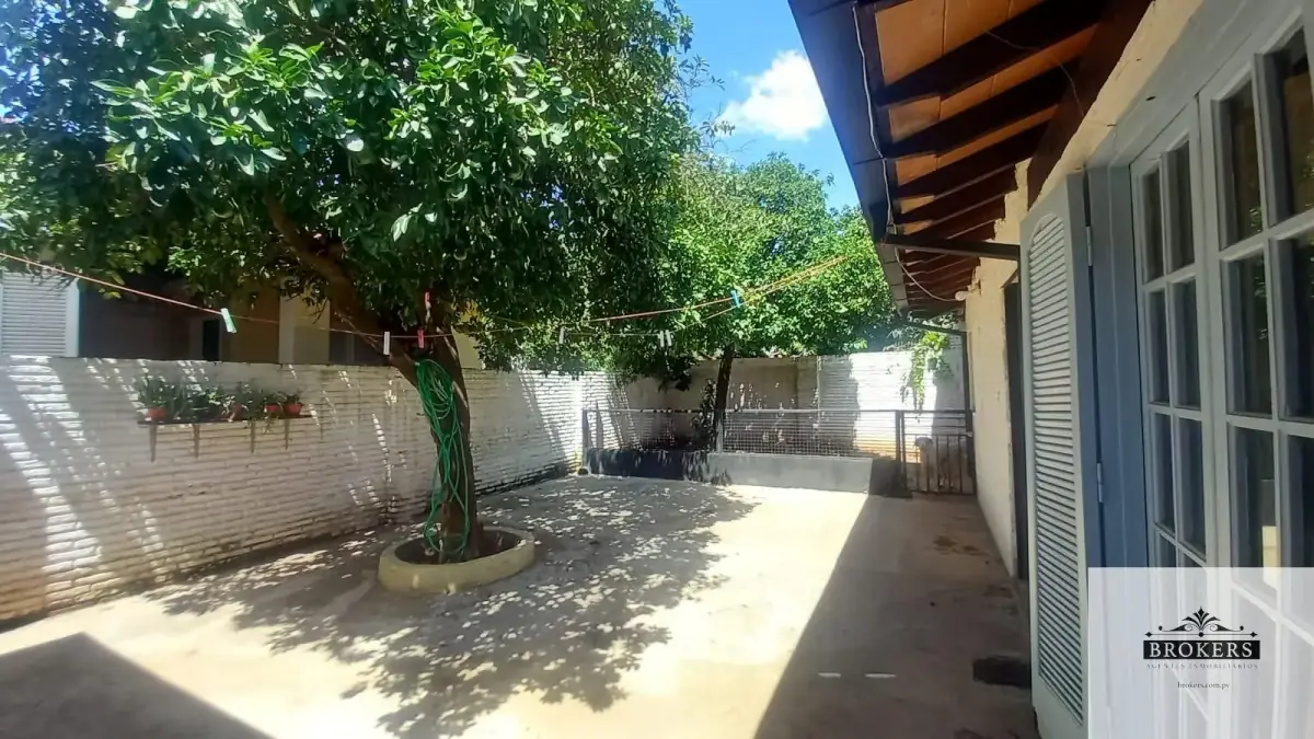 Lote de 350m² à Venda em Terminal, Assunção - Image 5