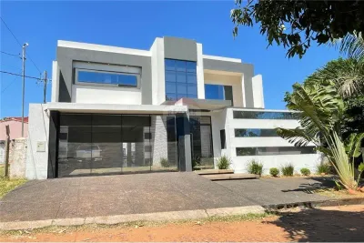 Casa de 4 dormitorios en Venta en Areguá