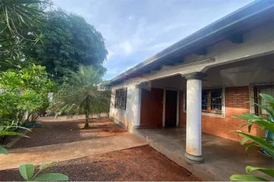 Casa de 2 dormitorios en Venta en Julián Augusto Saldívar