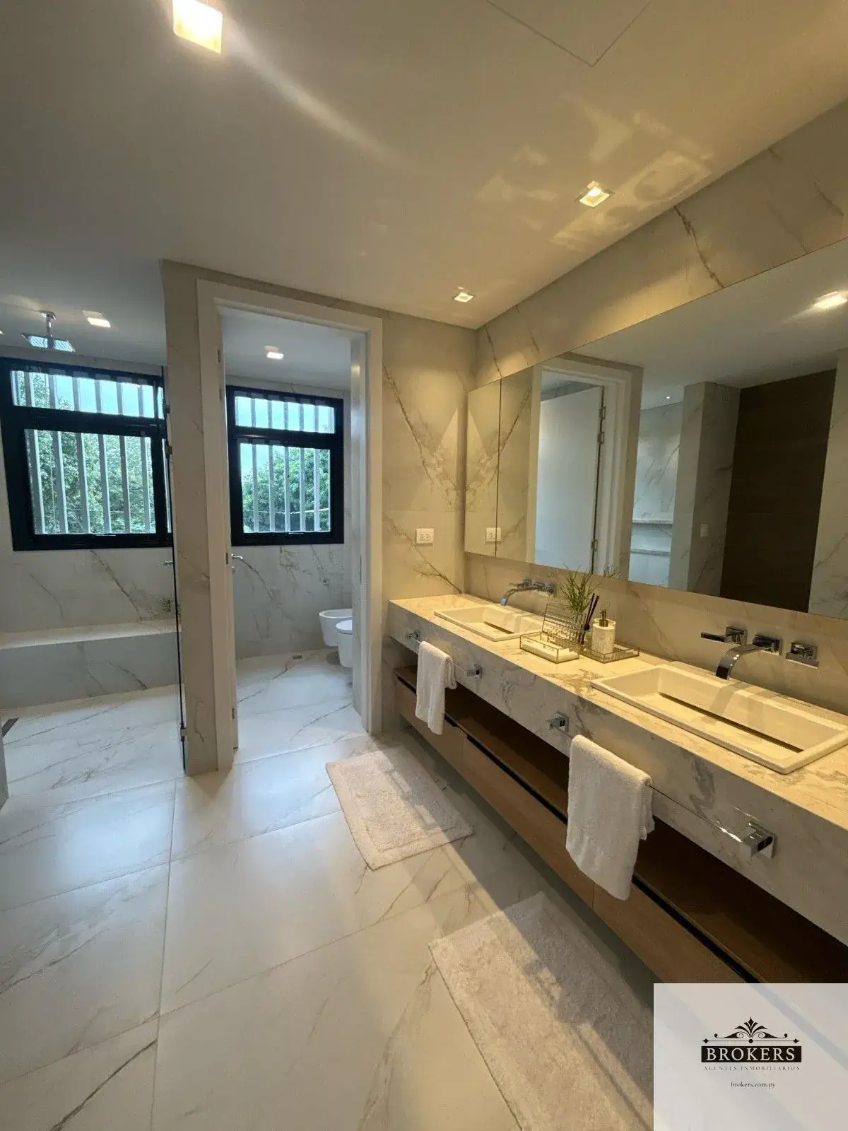 Apartamento de 3 quartos à Venda em Las Lomas (Carmelitas), Assunção - Image 8