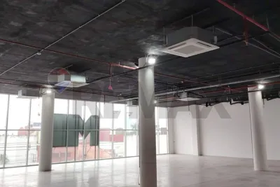Local Comercial de 398m² en Alquiler en Pettirossi, Asunción
