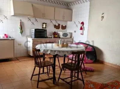 Casa de 6 quartos à venda em Recoleta, Assunção - Image 4
