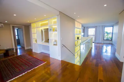 3-Bedroom Apartment for Sale in Madame Lynch, Asunción