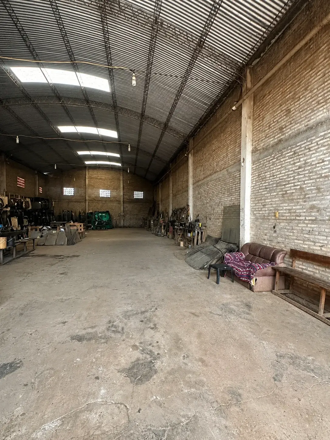Espaço Comercial de 421m² à Venda em Coronel Oviedo - Image 4