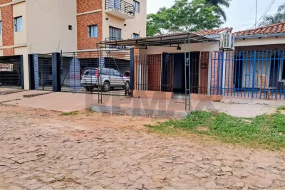 Local Comercial de 40m² en Alquiler en Loma Merlo, Luque