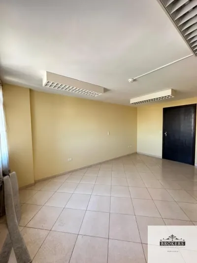 Espaço Comercial de 47m² para Aluguel em Catedral, Assunção