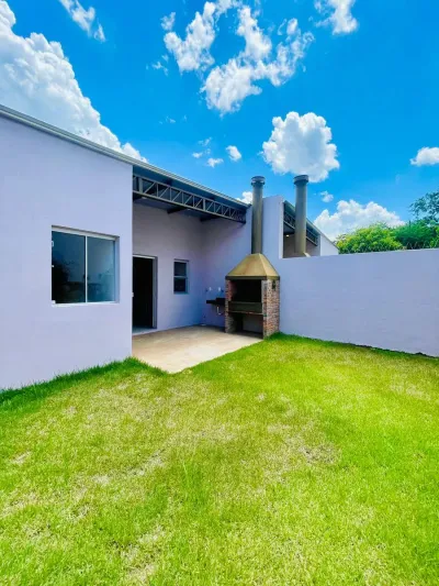 Casa de 3 dormitorios en Venta en Maramburé, Luque