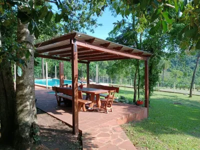 House of 4 bedrooms, 230m², for Sale in Encarnación