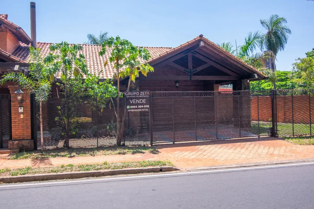 Casa de 2 dormitorios en Venta en Mcal. José Félix Estigarribia, Asunción - Image 3