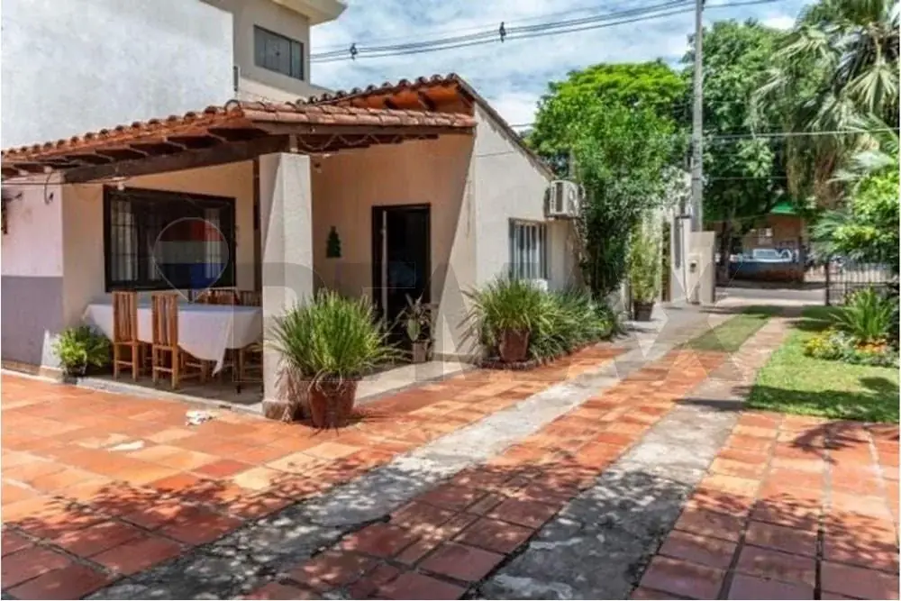 4-Bedroom House for Sale in Che la Reina, Ciudad del Este - Image 13