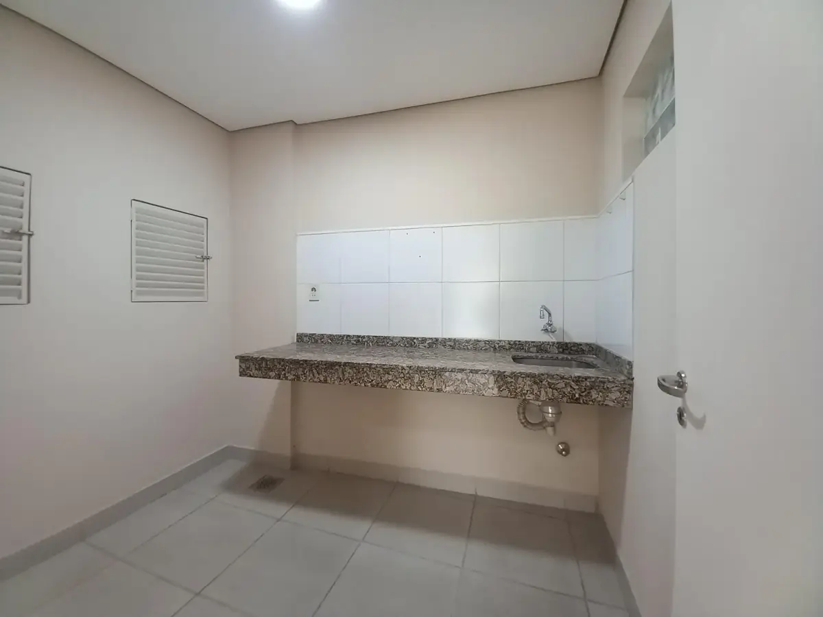 Commercial Space of 180m² for Rent in Recoleta, Asunción - Image 16