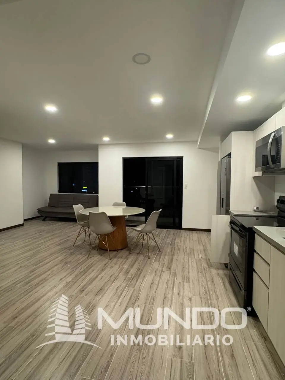 Departamento de 1 dormitorio amueblado, 74m², en Alquiler en Zona 10, Ciudad de Guatemala - Image 12