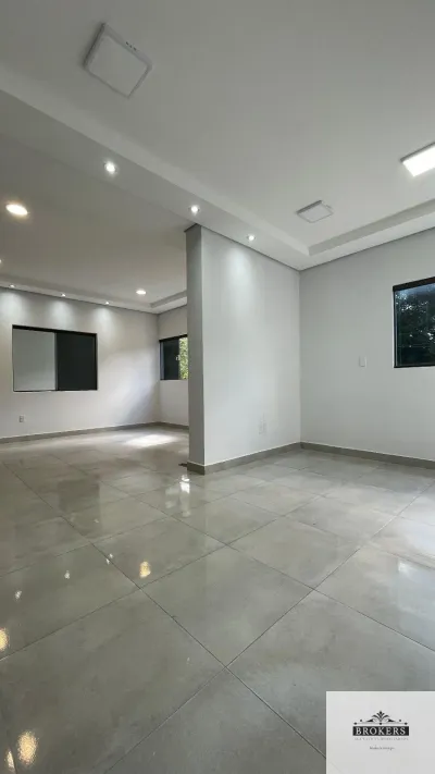 Local Comercial de 550m² en Alquiler en Lambaré