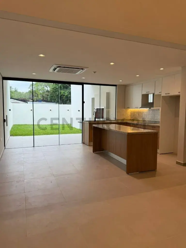 Casa de 4 quartos à Venda na Construtora Heisecke, Luque - Image 6