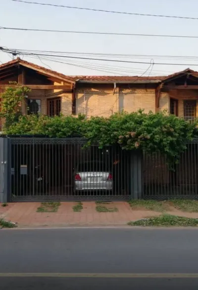 2-Bedroom House for Sale in San Lorenzo