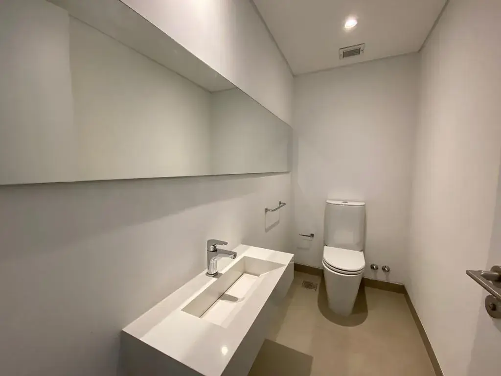 4-Bedroom Apartment for Rent in Mburucuyá, Asunción - Image 6