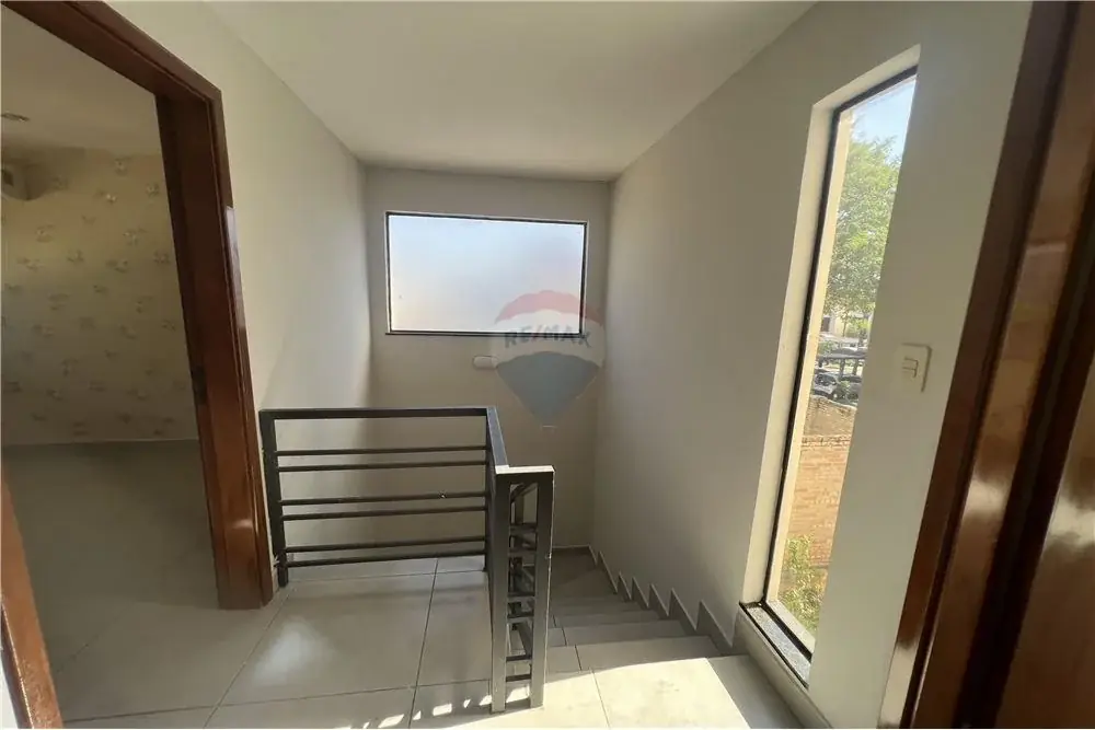 Casa de 3 dormitorios en Venta en Cuarto Barrio, Luque - Image 9