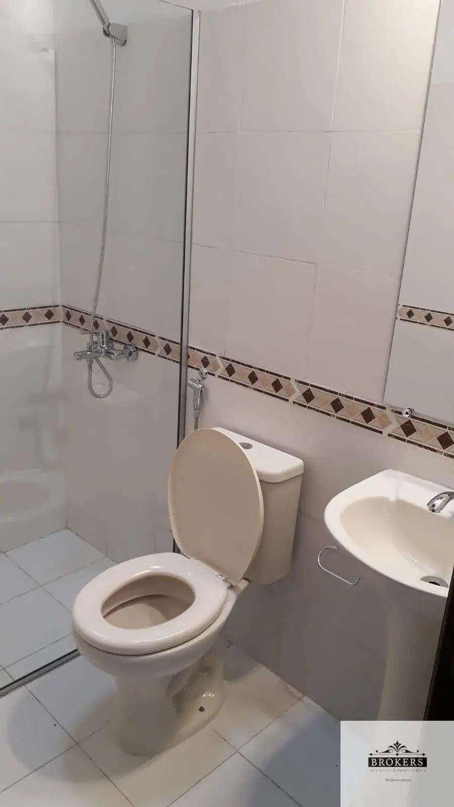 Departamento de 2 dormitorios en Alquiler en Ycuá Satí, Asunción - Image 11