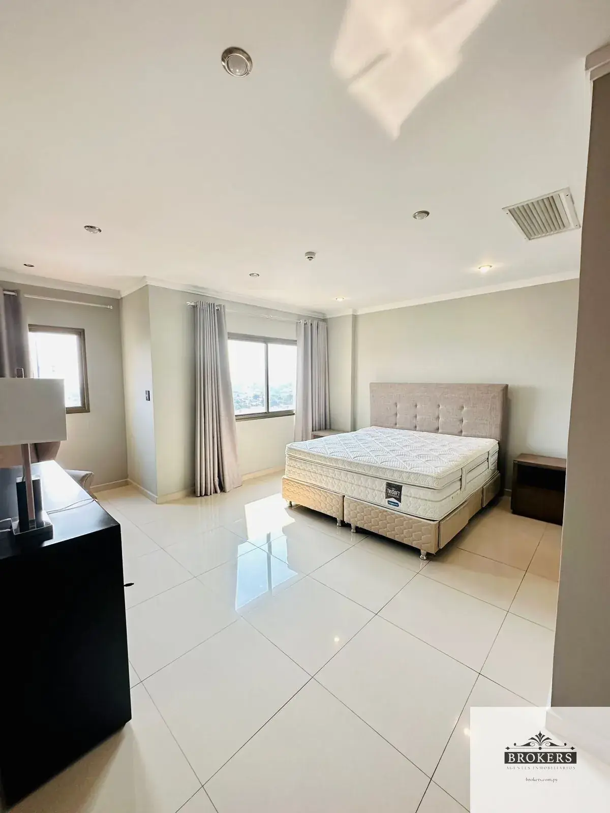 Apartamento de 2 quartos à venda em Carmelitas, Assunção - Image 8